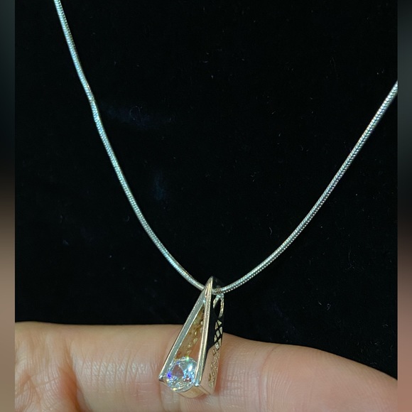 Gorgeous Large Crystal Long Necklace - Picture 6 of 9
